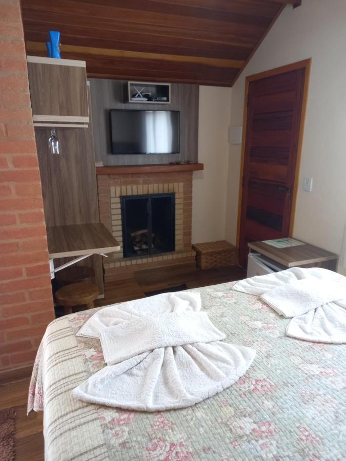 Chale Caminho Da Fonte Villa Monte Verde  Exteriör bild